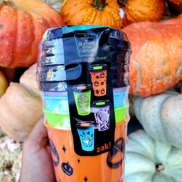 Zak! Glow In The Dark NBC Cups - Picture 2 of 3